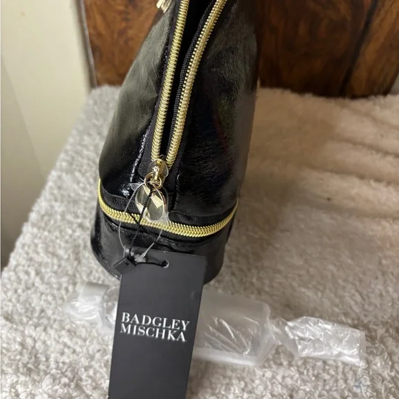 NWT Badgley Mischka Black Patent Cosmetic Pouch with Gold Hardware with bottle - Picture 3 of 6